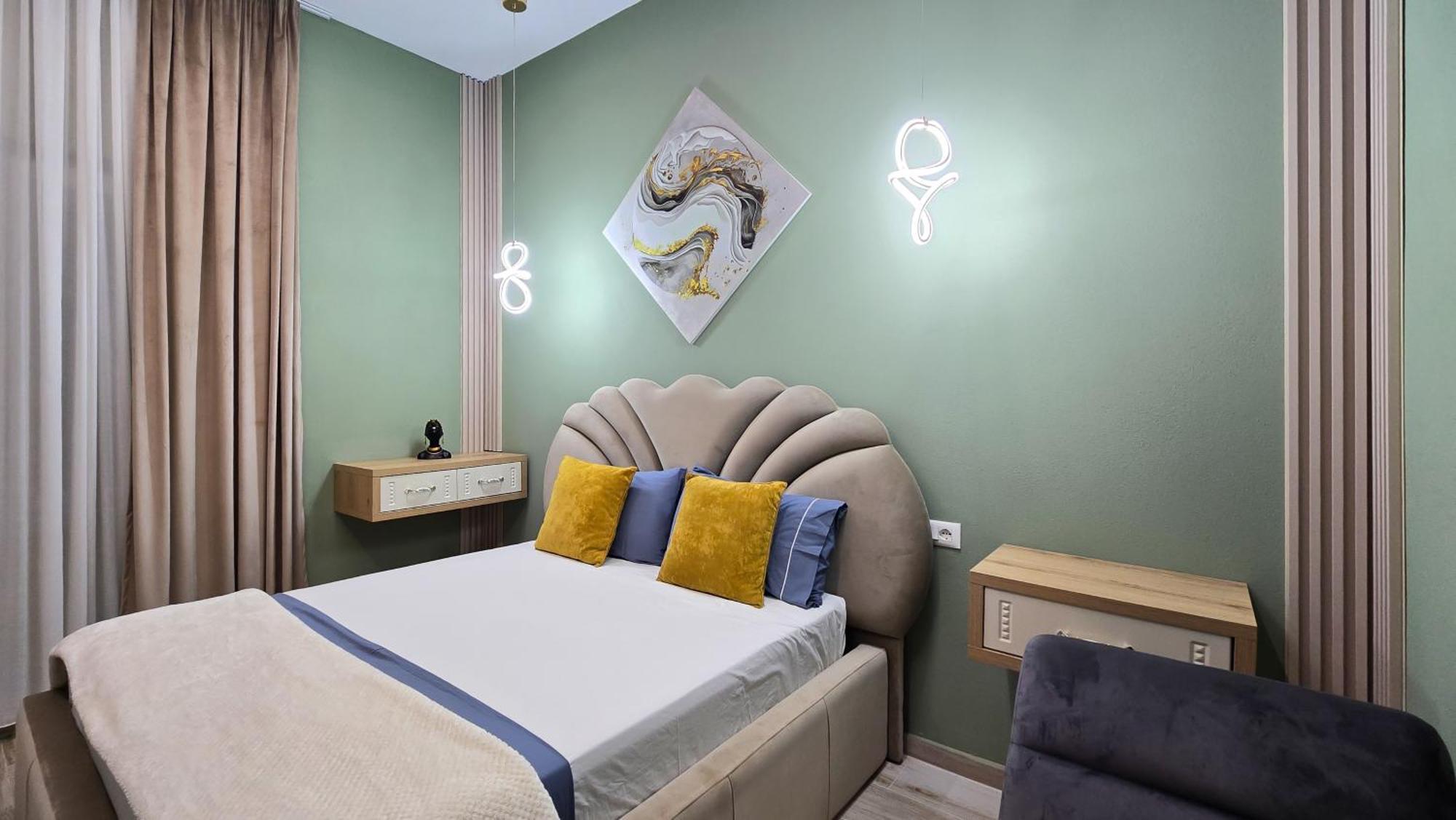 City Center Rooms And Apartments Дуррес Екстер'єр фото