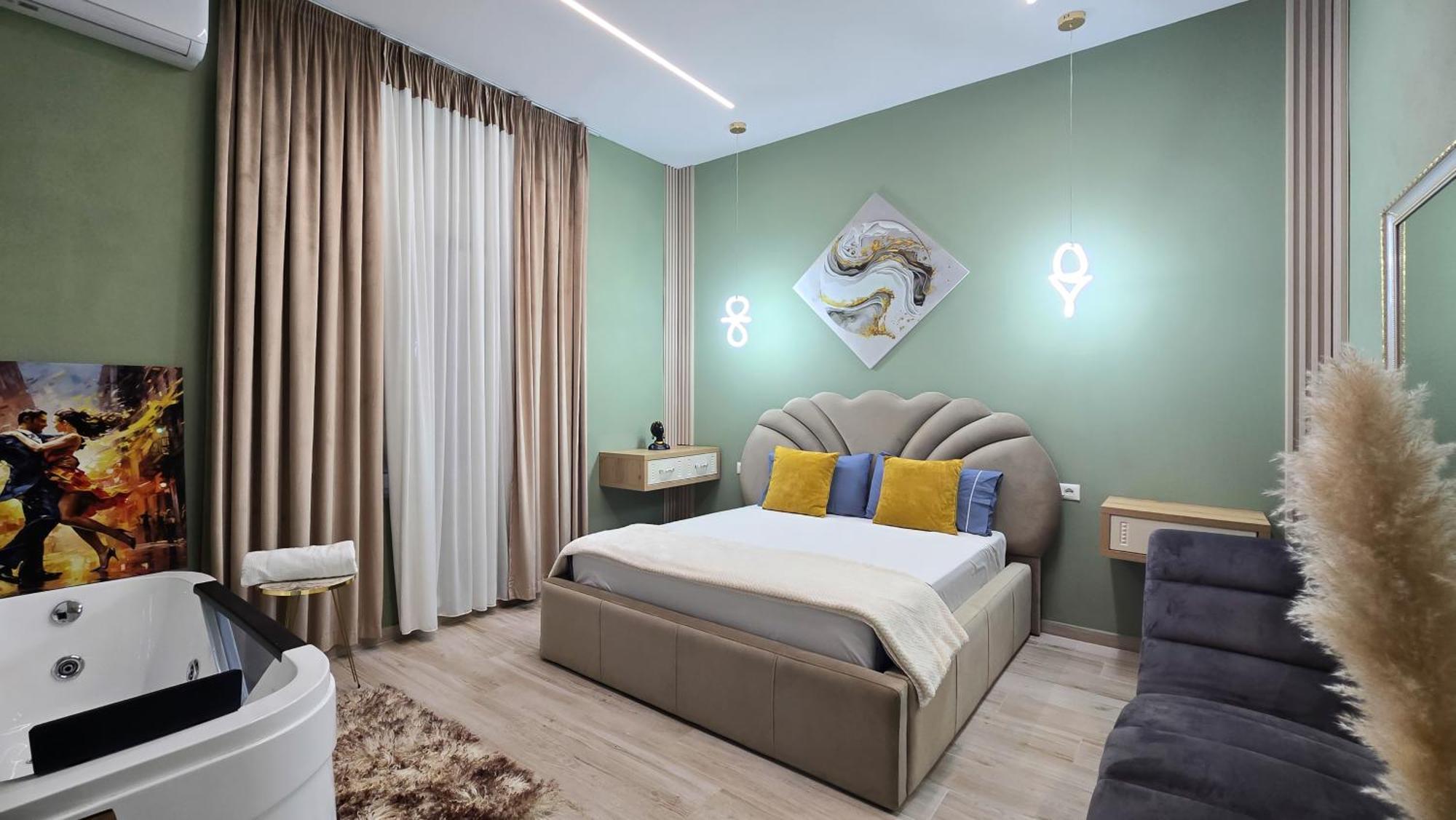 City Center Rooms And Apartments Дуррес Екстер'єр фото